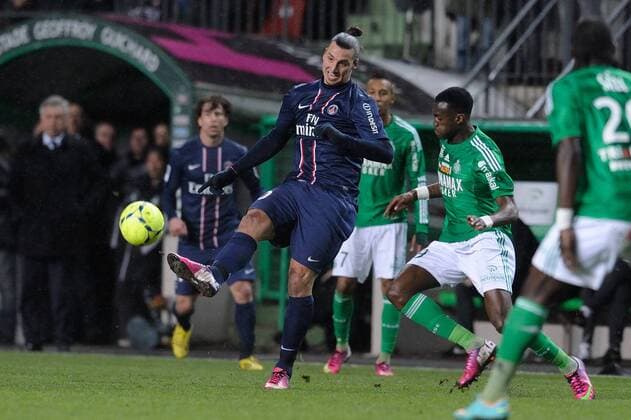 Josuha Guilavogui (saint etienne) vs Zlatan Ibrahimovic (psg) FOOTBALL : AS Saint Etienne vs Paris Saint Germain (PSG) - Ligue 1 - 17 03 2013 FredericChambert 