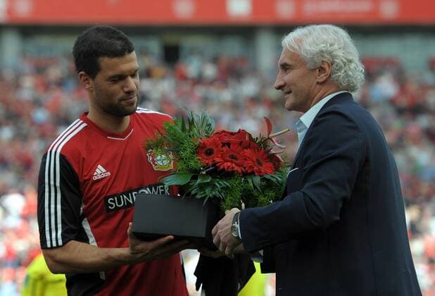 28.04.2012, 1.Bundesliga, Bayer Leverkusen - Hannover 96 v.l. Michael Ballack (Bayer Leverkusen), Sportlicher Leiter Rudi Voeller (Bayer Leverkusen)