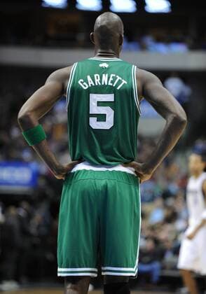 March 22, 2013: Boston Celtics forward Kevin Garnett 5 during an NBA Basketball Herren USA game between the Boston Celtics and the Dallas Mavericks at the American Airlines Center in Dallas, TX Dallas defeated Boston 104-94 NBA Basketball Herren USA MAR 22 Celtics at Mavericks Icon20130322019 EDITORIAL USE ONLY