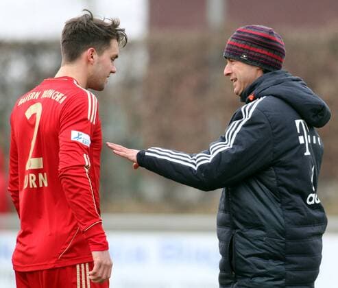 Trainer Mehmet Scholl, Spieler Niklas Horn (FC Bayern II) Fussball Regionalliga Bayern Heimstetten 23.03.2013 FC Bayern II -TSV Buchbach