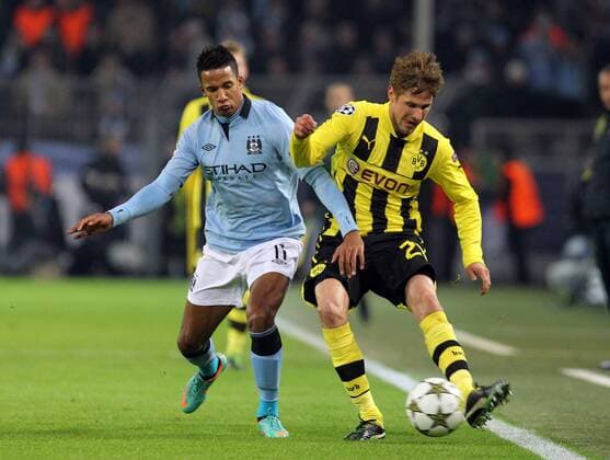 04.12.2012, UEFA Champions League, Borussia Dortmund - Manchester City v.l. Scott Sinclair (Manchester City FC), Oliver Kirch (Borussia Dortmund)