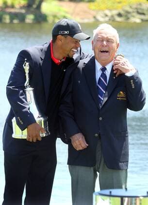 25 MAR 2013: Tiger Woods shares a laugh with Arnold Palmer as Woods holds the Arnold Palmer Invitational trophy after winning the Arnold Palmer Invitational at Arnold Palmer s Bay Hill Club & Lodge in Orlando, Florida. GOLF: MAR 25 PGA Golf Herren - Arnold Palmer Invitational - Final Round Icon357130323032 EDITORIAL USE ONLY