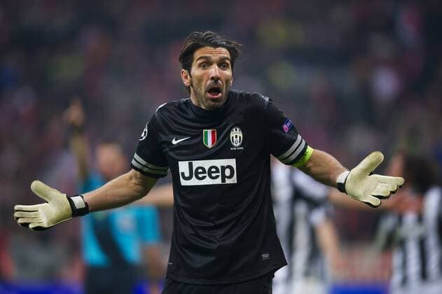 Fussball München 02.04.2013 Champions League Viertelfinale, Hinspiel, Spiel1 Saison 2012 2013 FC Bayern München - Juventus Turin Gianluigi Buffon (Juventus, TW, No.01)