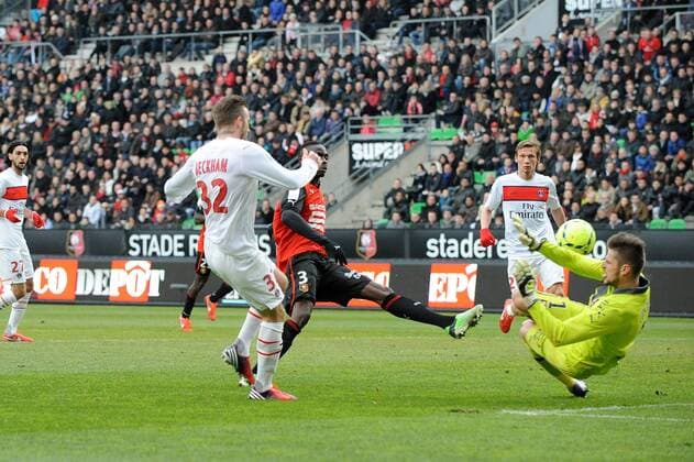 Benoit Costil (Rennes) but de David Beckham (PSG) FOOTBALL : Rennes vs PSG - Ligue 1 - 06 04 2013 N.LeGouic FEP Panoramic 