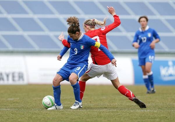 FUSSBALL - AUT vs ITA, Testspiel ST.VEIT,AUSTRIA,07.APR.13 - FUSSBALL - OEFB Laenderspiel der Damen, Oesterreich vs Italien, Freundschaftsspiel. Bild zeigt Patrizia Panico (ITA) und Carina Wenninger (AUT). 