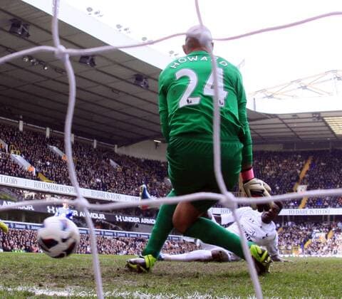 Tottenham Hotspur - FC Everton. 07.04.2013; Emmanuel Adebayor (TH) scores a goal for Spurs past Tim Howard (E). 1-0 