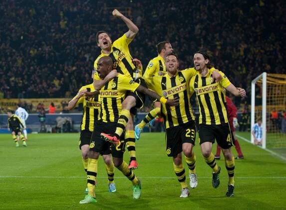 Jubel nach dem Tor zum 3-2: Torschütze Felipe SANTANA, Robert LEWANDOWSKI, Mario GOETZE, Julian SCHIEBER und Neven SUBOTIC (vl alleDOR) Fussball international UEFA Championsleague Saison 2012 2013, Viertelfinale Rückspiel: Borussia Dortmund - FC Malaga in Dortmund, Deutschland am 09.04.2013,