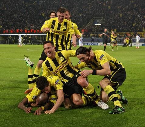 09.04.2013, Fussball Champions League Viertelfinale Rückspiel: Borussia Dortmund - FC Malaga, im Signal-Iduna-Park-Stadion Dortmund. Jubel Dortmund zum Tor zum 3:2 von Felipe Santana (Dortmund).