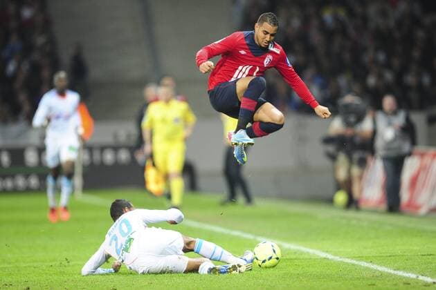 Dimitri Payet (Losc) vs Jacques Alaixys Romao (OM) FOOT : Lille vs OM - Ligue 1 - 14 04 2013 JBAutissier Panoramic 