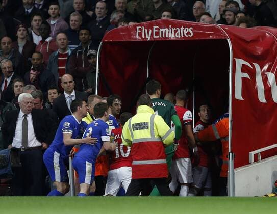 Arsenal s Jack Wilshere tussles with Everton s players in the tunnel at half time.. FC Arsenal v FC Everton - Barclays Premier League - Emirates Stadium, London- 16 04 13 - Picture David Klein Sportimage EDITORIAL USE ONLY. No use with unauthorised audio, video, data, fixture lists, club league logos or live services. Online in-match use limited to 120 images, no video emulation. No use in betting, games or single club league player publications.