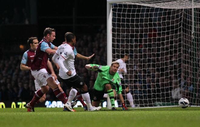 Manchester United s Antonio Valencia scoring his sides opening goal..West Ham United v Manchester United (ManU) - Barclays Premier League - EDITORIAL USE ONLY. No use with unauthorised audio, video, data, fixture lists, club league logos or live services. Online in-match use limited to 120 images, no video emulation. No use in betting, games or single club league player publications.