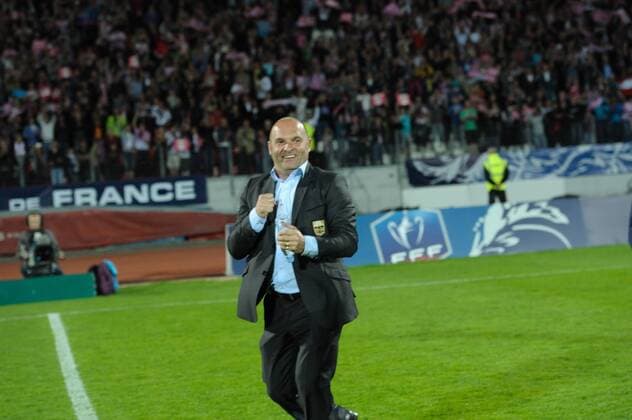 Dupraz (etg) FOOTBALL : Evian Thonon Gaillard vs Paris Saint Germain - 1 4 de finale Coupe de France - 17 04 2013 FredericChambert Panoramic 