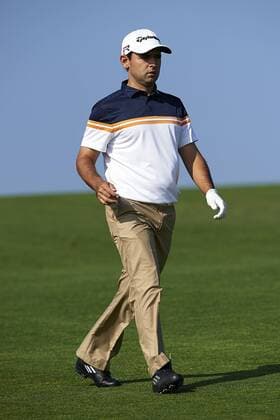 VALENCIA, SPAIN - APRIL 18: Fabrizio Zanotti of Italy walks during the Open de Espana 2013 at Parador de El Saler on April 18, 2013 in Valencia, Spain (Photo by Aitor Alcalde Colomer). 