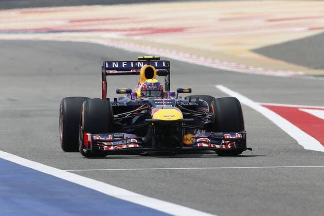 Motorsports: FIA Formula One World Championship 2013, Grand Prix of Bahrain, 2 Mark Webber (AUS, Infiniti Red Bull Racing), xHOCHxZWEIx