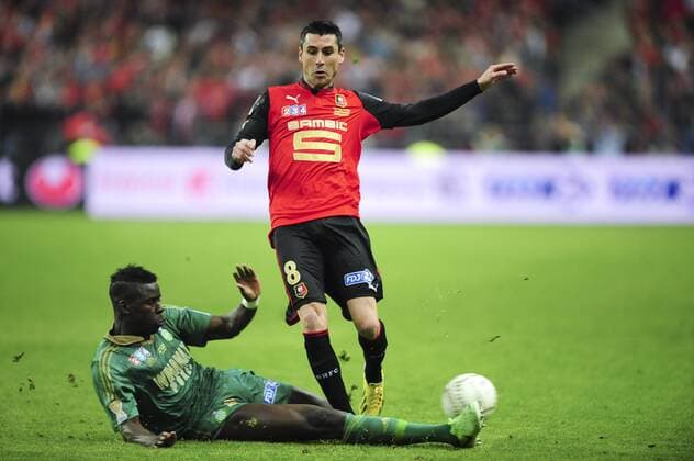 Kurt Zouma (St Etienne) vs Julien Feret (rennes) FOOTBALL : St Etienne vs Rennes - Finale de la coupe de la ligue - 20 04 2013 JBAutissier Panoramic 