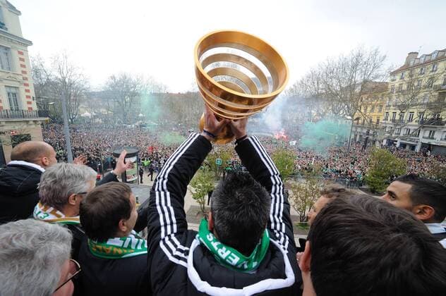 Loic Perrin with trophy FOOTBALL : - 21 04 2013 FredericChambert Panoramic 