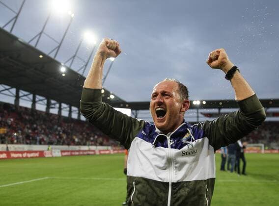 Torsten LIEBERKNECHT (Trainer Eintracht Braunschweig), Aufstiegsjubel, Einzelbild, Aktion, Deutschland, GER, Fussball, Männer, 2. Bundesliga, Saison 2012 - 2013, 31. Spieltag, FC Ingolstadt 04 vs. Eintracht Braunschweig, 26.04.2013,