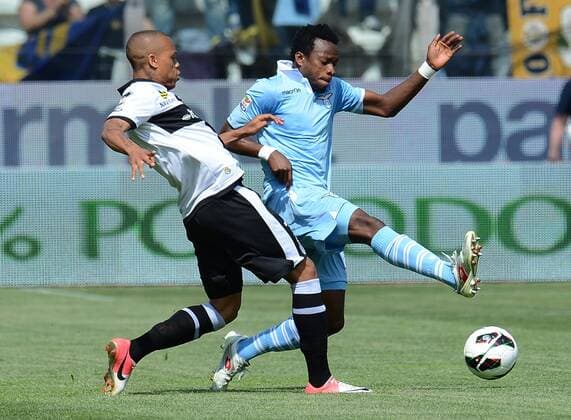 IPP20130428 Football - soccer: Serie A, FC Parma - Lazio Rom jonathan biabiany, Ogenyi Onazi xHOCHxZWEIx xItalyxPhotoxPressx 