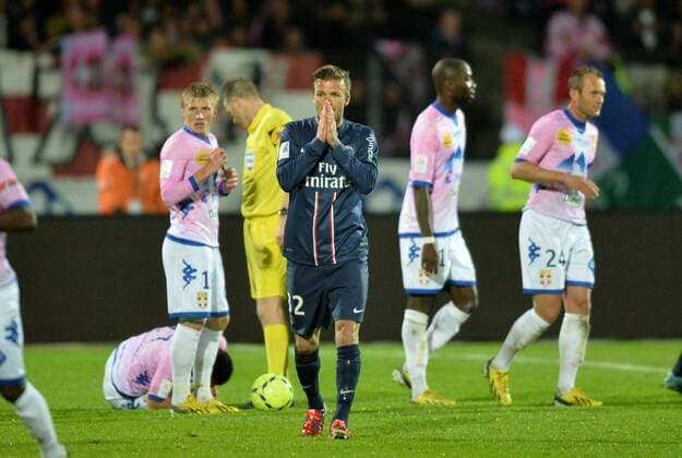carton rouge David Beckham (psg) - Olivier Thual (arbitre) FOOTBALL : Evian Thonon Gaillard FC vs Paris Saint Germain, PSG - Ligue 1 - 28 04 2013 AnthonyBIBARDFEP 