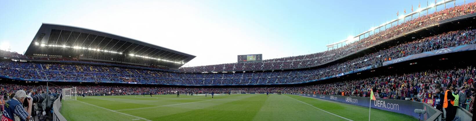 Fußball, Stadiongeschichte FC Barcelona Camp Nou - das Stadion und die Heimspielstätte des FC Barcelona. Blick auf die Haupttribüne . FC Barcelona . Barcelona, ESP, 01.05.2013 , Halbfinale, Fussball-Champions League 2012-2013 .