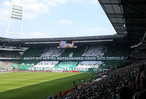 04.05.2013, Fussball 1.Bundesliga 2012 2013, 32.Spieltag, SV Werder Bremen - Stadionübersicht des Weserstadions mit Fanchoreo
