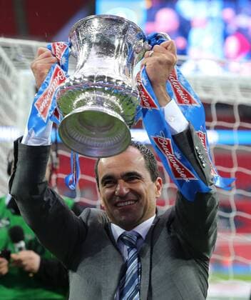 11.05.2013 London, England. Roberto Martinez manager of Wigan Athletic with Trophy after the FA Cup Final between Wigan Athletic and Manchester City from Wembley Stadium. xKieranxGalvinx  ActionPlus20146500