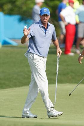 May 17, 2013: Matt Kuchar acknowledges the crowd during the second round of the HP Byron Nelson Championship played at the TPC Four Seasons Resort in Irving, TX. GOLF: MAY 17 PGA Golf Herren - HP Byron Nelson Championship - Second Round Icon1305177692 EDITORIAL USE ONLY