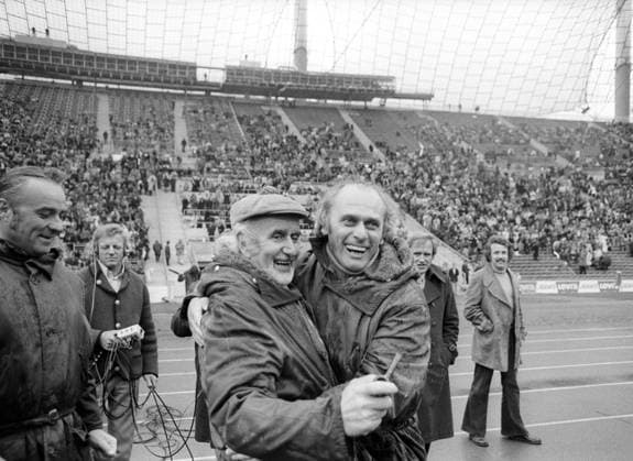 Fußball, FC Bayern München, Deutscher Meister 1974 Der FC Bayern München ist deutscher Meister 1973 1974, Manager Robert Schwan und Trainer Udo Lattek