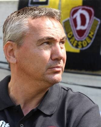 Dresden, 19.05.2013, Glücksgas Stadion, Fußball, 2. BL, 34. Spieltag , SG Dynamo Dresden vs. SSV Jahn Regensburg 3:1 (0:0) , Im Bild: Dynamo Trainer Peter Pacult. ,