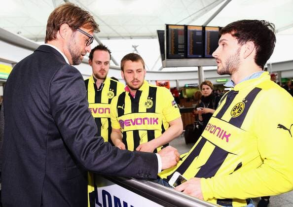 Juergen KLOPP, Chef - Trainer BVB am Flughafen London Heathrow 24.05.2013 nach dem Flug zum Spiel FC BAYERN MUENCHEN gegen BORUSSIA DORTMUND im Fussball UEFA Champions League, Finale, im Wembley Stadion London am 25.05.2013 CL Saison 2012 2013, FCB, München, BVB