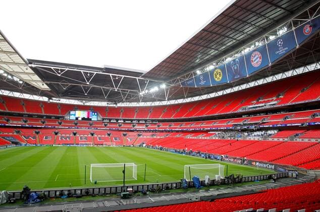 FUSSBALL - CL Finale, Dortmund vs Bayern, Vorberichte LONDON,ENGLAND,24.MAI.13 - FUSSBALL - UEFA Champions League Finale, Borussia Dortmund vs FC Bayern München, Vorberichte. Bild zeigt das Wembley Stadion. 