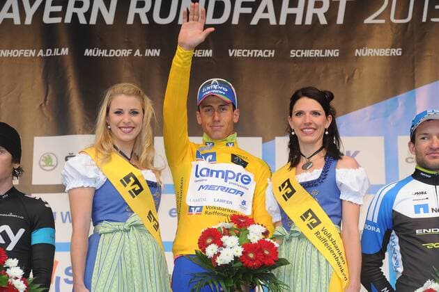 Adriano MALORI ( ITA Lampre - Merida ) gewinnt die Bayern Rundfahrt 2013 - Podium - Siegerehrung - Hostessen - Jubel - Freude - Emotionen - Aktion - quer - Event: Bayern Rundfahrt 2013 - 5.Etappe: Kelheim nach Nürnberg 169.8 km - Location: Nürnberg - Bayern - Deutschland - Europa - Datum: 26.05.2013