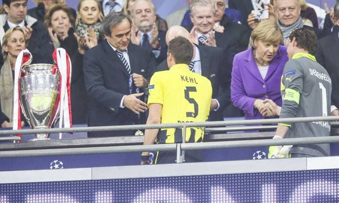 Sebastian KEHL Nr.5 BVB, Michel PLATINI, UEFA Präsident Bundeskanzlerin Angela Merkel GER Roman WEIDENFELLER 1 Torwart BVB FC BAYERN MUENCHEN - BORUSSIA DORTMUND (2 -1 ) Fussball UEFA Champions League, Finale, im Wembley Stadion London am 25.05.2013 CL Saison 2012 2013, FCB, München, BVB