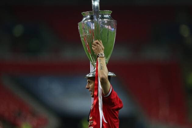 Fußball, FC Bayern München, Champions League Sieger 2013 Rafinha (FC Bayern), jubelt mit dem Pokal BVB Borussia Dortmund vs FC Bayern München UEFA Champions League 2012 2013, Finale, Fussball, men, Männer, soccer London, 25.5.2013