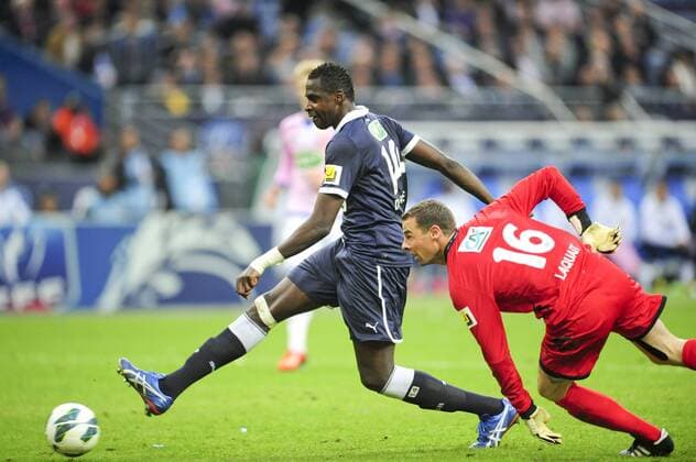 Bertrand Laquait (Evian) vs Cheick Tidiane Diabate (Bordeaux) - but FOOTBALL : Evian Thonon Gaillard vs Bordeaux - Finale coupe de France - 31 05 2013 JBAutissier Panoramic 