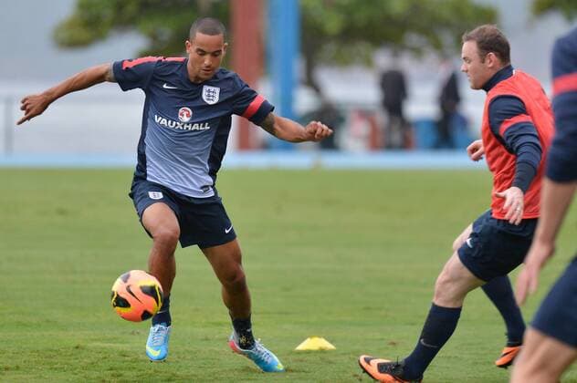 Theo Walcott e Wayne Rooney - Training England, Escola de Educacao Fisica do Exercito. Rio de Janeiro RJ, Brasil 31 05 2013. x(11)xCelsoxPupox xFotoarenax  (16852)