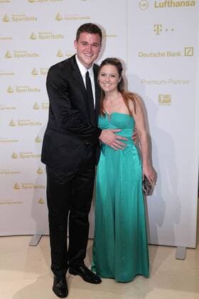 Andreas Kuffner und seine Freundin Jennifer bei der Verleihung Goldene Sportpyramide am 31.05.2013 in Berlin Goldene Sportpyramide 2013, Berlin 