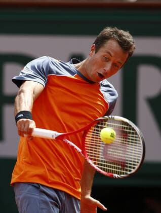 French Open 2013, Roland Garros,Paris,ITF Grand Slam Tennis Tournament, Philipp Kohlschreiber GER),Aktion,Einzelbild,Halbkoerper,Hochformat,