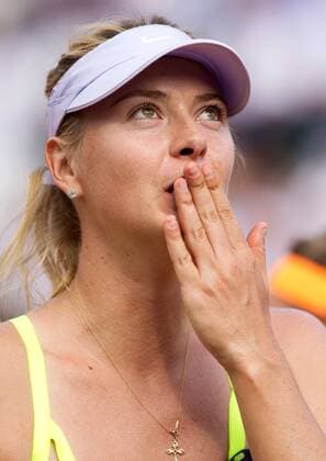 TENNIS - WTA, French Open 2013 PARIS,FRANKREICH,06.JUN.13 - TENNIS - WTA Tennis Damen Tour, Grand Slam, Roland Garros, French Open. Bild zeigt den Jubel von Maria Sharapova (RUS). 