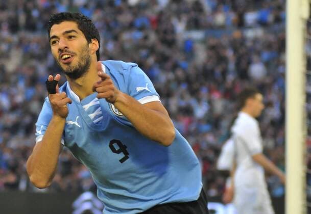 Football, Uruguay vs Francia. Friendly match Uruguay s player Luis Suarez, celebrates after scoring against Francia during the friendly football match held at Centenario stadium in Montevideo, Uruguay. . 