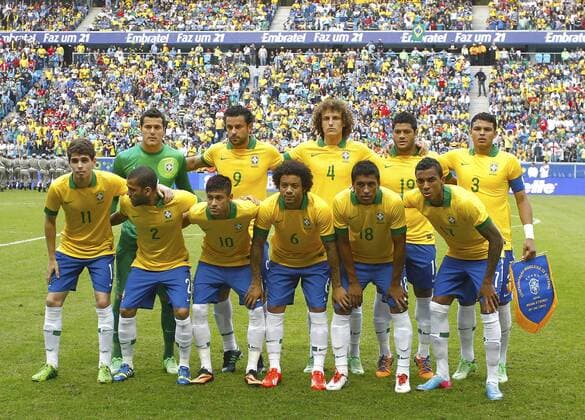 PORTO ALEGRE, RS - 09 06 2013: Mannschaftsbild Brasilien, Arena do Gremio. ( x(134)xRodolfoxBuhrerx xLaxImagemx  (17020)