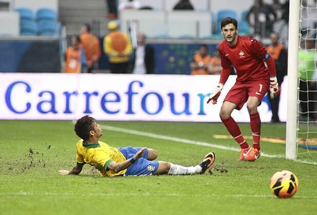 PORTO ALEGRE, RS - 09 06 2013: Brasilien vs Frankreich - Neymar - Arena do Gremio. ( x(326)xCarlosxEduardoxdexQuadrosx  (17020)