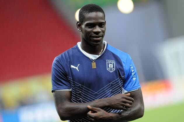 RECIFE, June 18, 2013 - Italy s Mario Balotelli attends a training session at the Arena Pernambuco Stadium, in Recife, Brazil, on June 18, 2013. Italy will face Japan on Wednesday in its second match during the the FIFA Confederations Cup Brazil 2013. (Xinhua Nicolas Celaya) (fnc) (sp) (SP)BRAZIL-RECIFE-CONFEDERATIONS-ITALY 