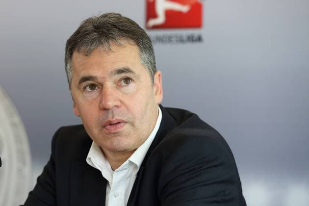 ANDREAS RETTIG DFL GESCHAEFTSFÜHRER PRESSEKONFERENZ VORSTELLUNG DES BUNDESLIGA SPIELPLANS DER SAISON 2013 14 DFL FRANKFURT