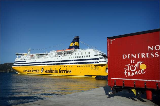 Container der Tour De France - Porto Vecchio - 25 06 2013 Photonews Panoramic 