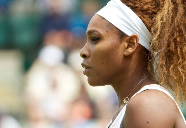 PROPAGANDA20130627 Tennis: Wimbledon Championship 2013, Serena Williams (USA) during the Ladies Singles 2nd Round match on day four of the Wimbledon Lawn Tennis Championships at the All England Lawn Tennis and Croquet Club. (Hinweis: Verwendung nur in Deutschland, Österreich oder Schweiz - only Germany, Austria and Switzerland) xHOCHxZWEIx xPropagandax 