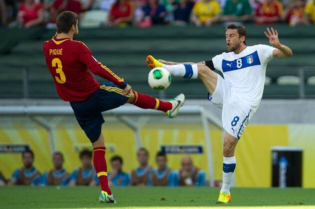 FORTALEZA, CE - 27 06 2013: Gerard Pique , Claudio Marchisio - ESP vs. ITA (x(725)xMarceloxMachadoxdexMelox x  (17359)
