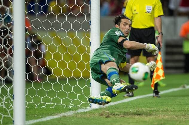 FORTALEZA, CE - 27 06 2013: Spanien vs Italien: - Gianluigi Buffon - Confed Cup 2013, Arena Castelao. ( x(725)xMarceloxMachadoxdexMelox x  (17359)