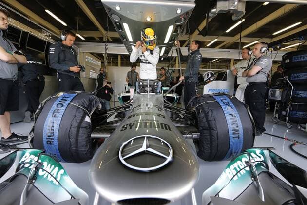 Motorsports: FIA Formula One World Championship 2013, Grand Prix of Great Britain, 10 Lewis Hamilton (GBR, Mercedes AMG Petronas F1 Team), xHOCHxZWEIx