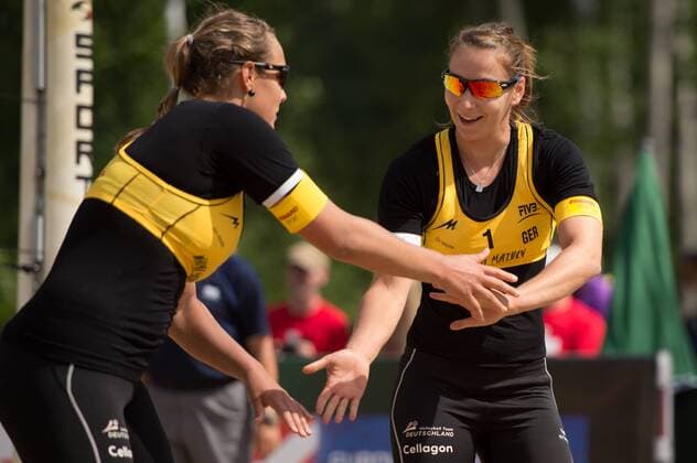 FIVB Beach Volleyball Weltmeisterschaft, Main Draw Vorrunde 01.07.13, Lake Szelag, Stare Jablonki Jubel Victoria Bieneck (GER) und Julia Großner (GER)